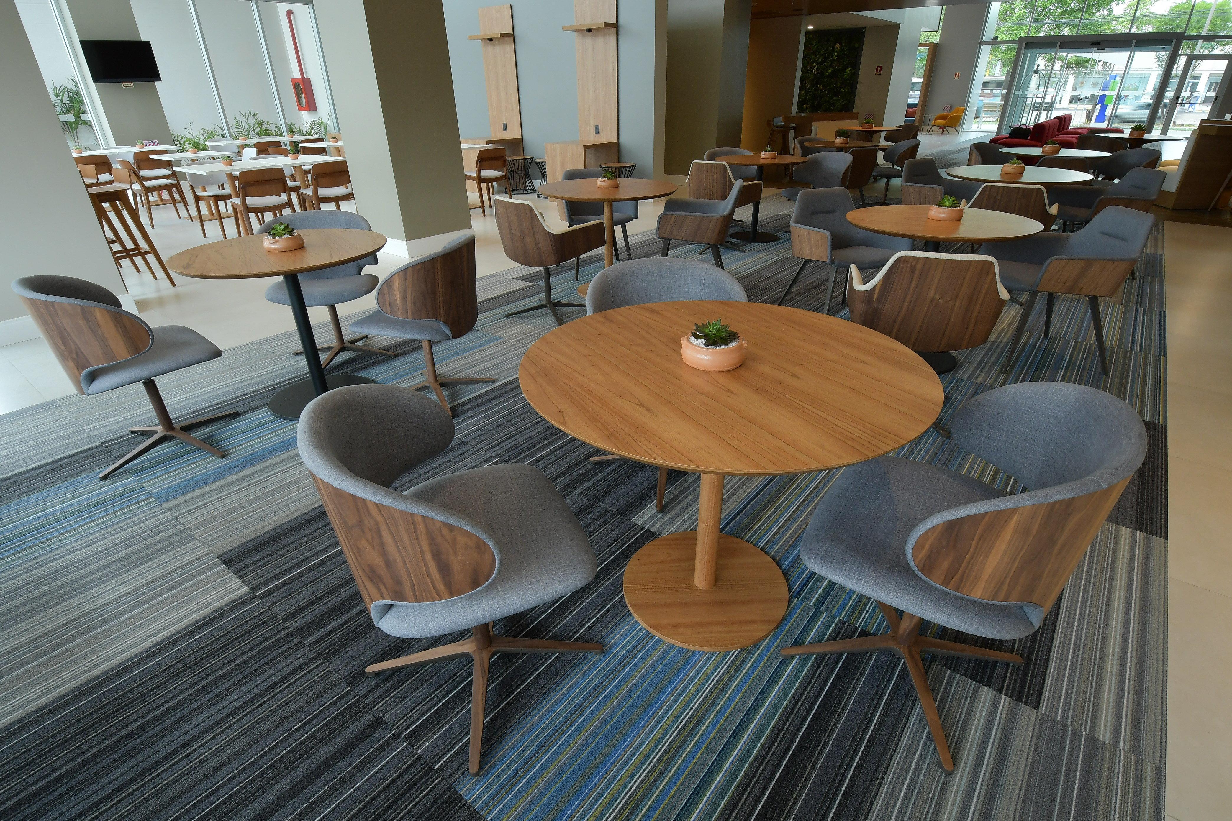 Holiday Inn Express Asuncion Aviadores By Ihg Exterior photo