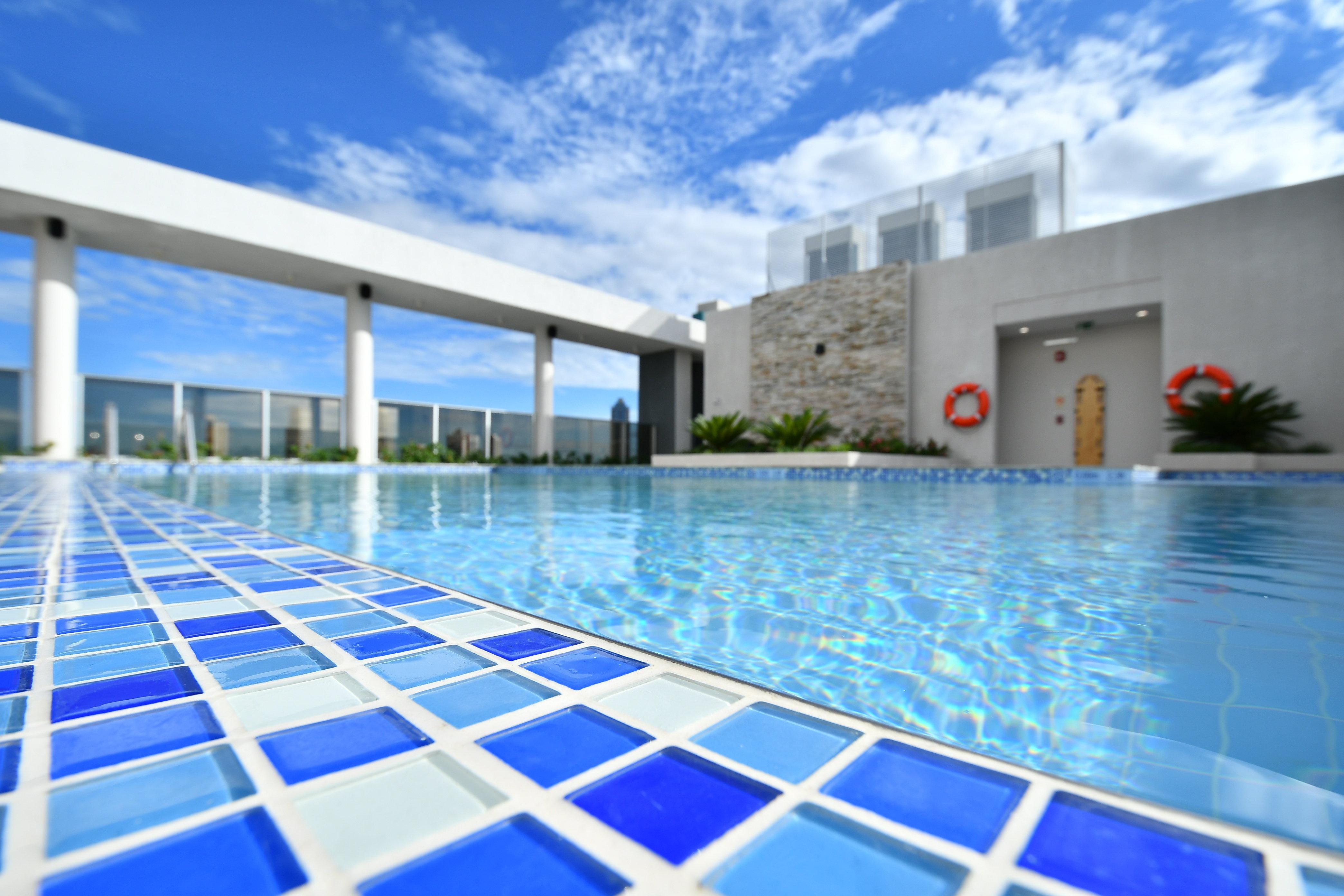 Holiday Inn Express Asuncion Aviadores By Ihg Exterior photo