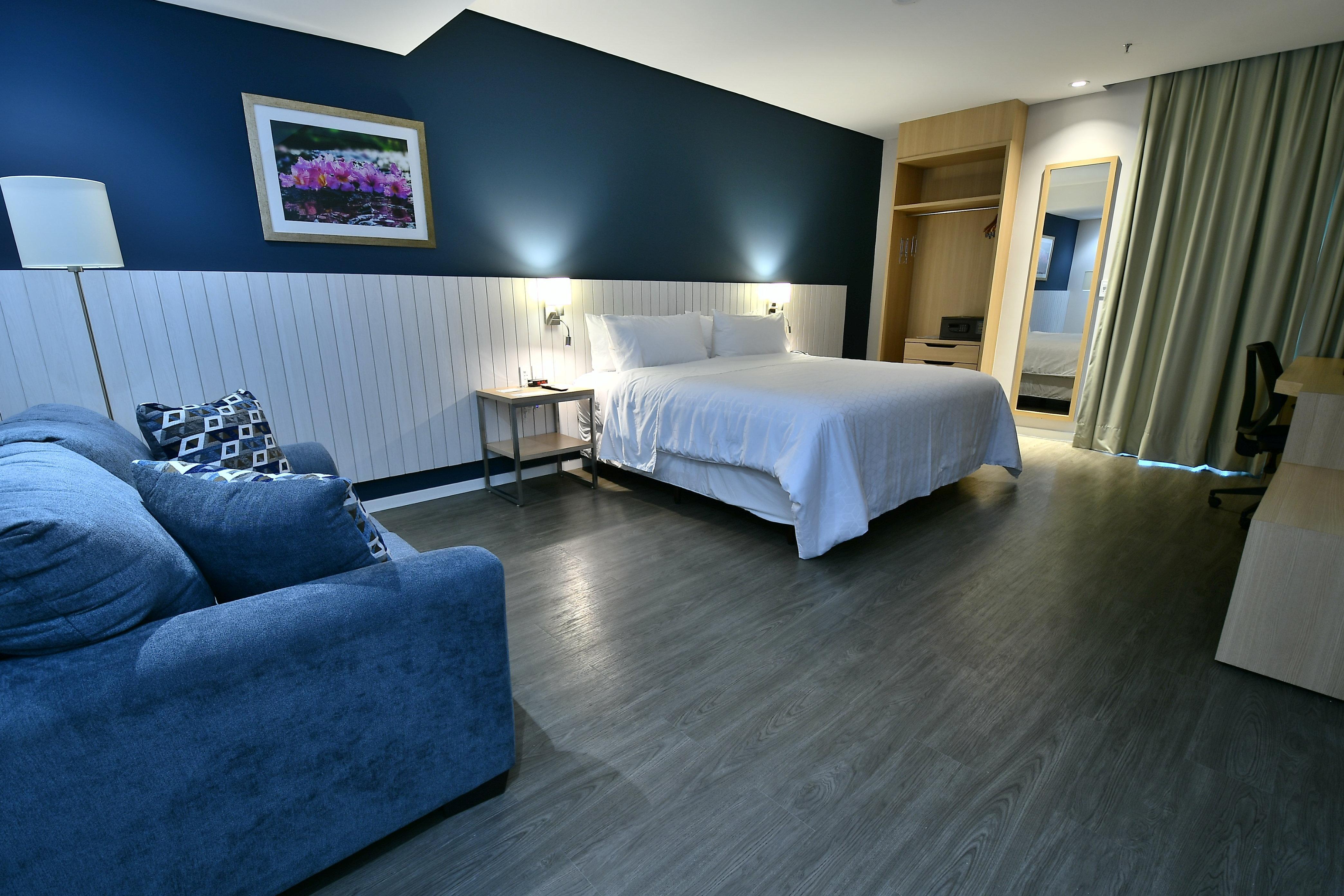 Holiday Inn Express Asuncion Aviadores By Ihg Exterior photo