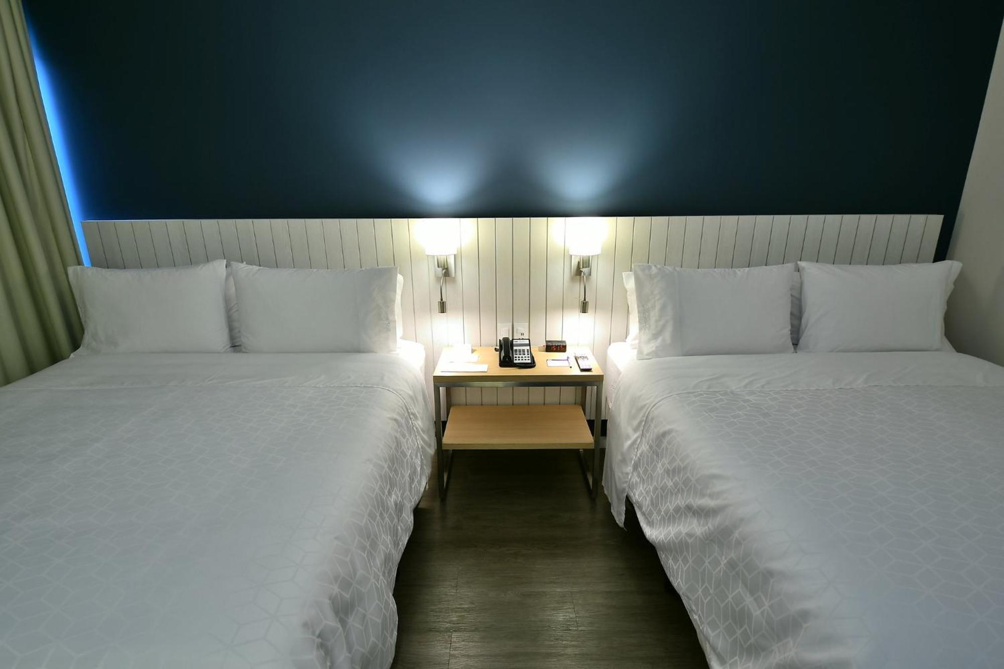 Holiday Inn Express Asuncion Aviadores By Ihg Exterior photo
